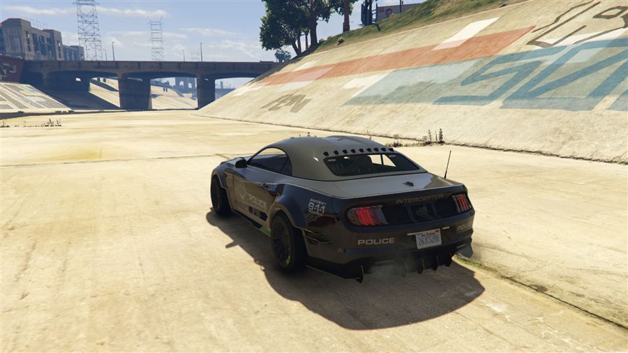 Vapid Police Dominator — rear