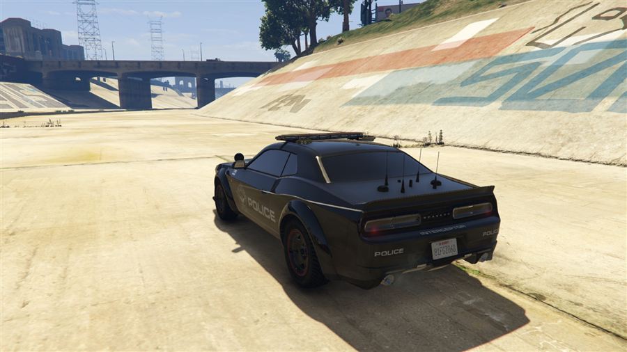Bravado Police Gauntlet Hellfire — rear