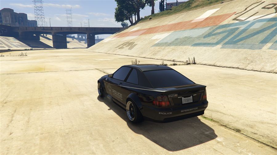 Karin Police Sultan RS — rear