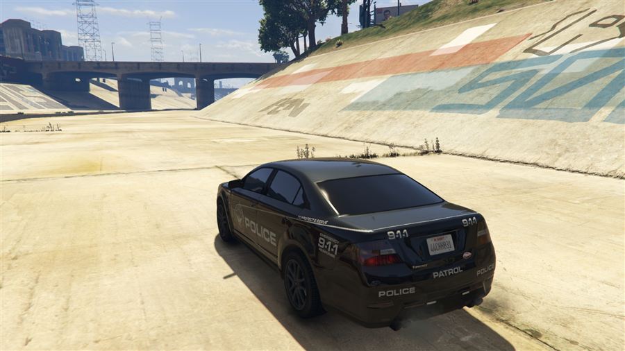 Vapid Police Torrence 2024 — rear